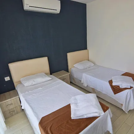 Airport Hotel 2*