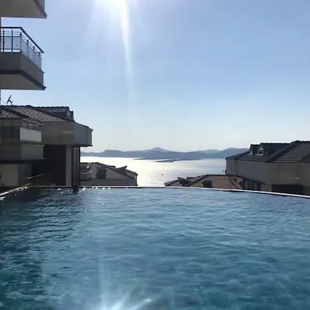 Airport Hotel