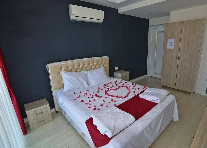 Airport Hotel Hotel Gulluk